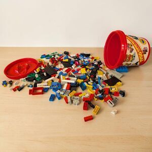 Tyco Super Block and Lego Assortment Bucket of Bricks Vintage 1980s